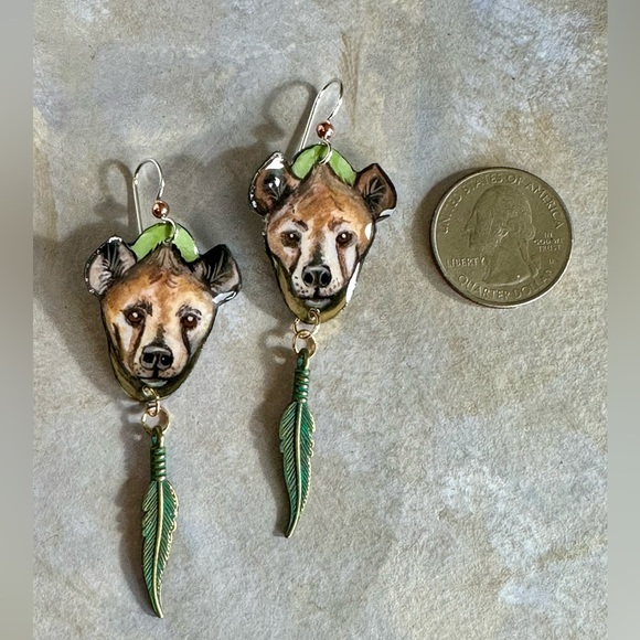 Hand painted spotted hyena, OOAK earrings w feather charm wildlife jewelry - Picture 4 of 5